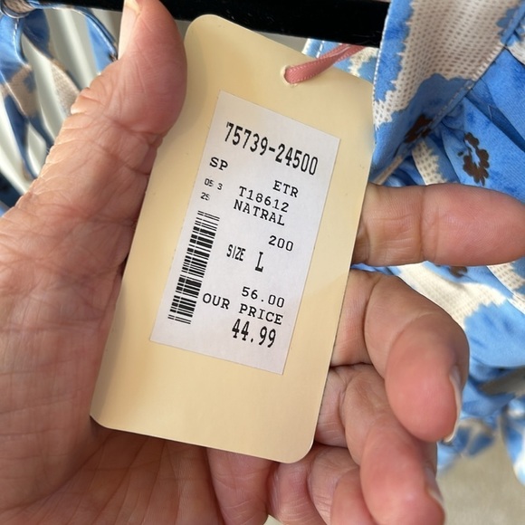 Entro Blue Floral Ruffle Top Size Large NWT - Picture 3 of 10